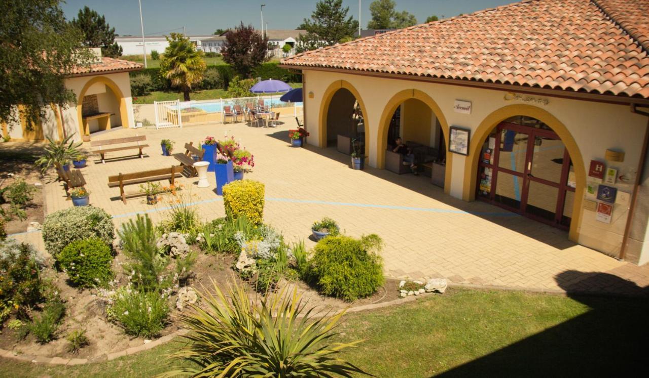 Logis Hotel Restaurant Solenca Nogaro Exterior foto